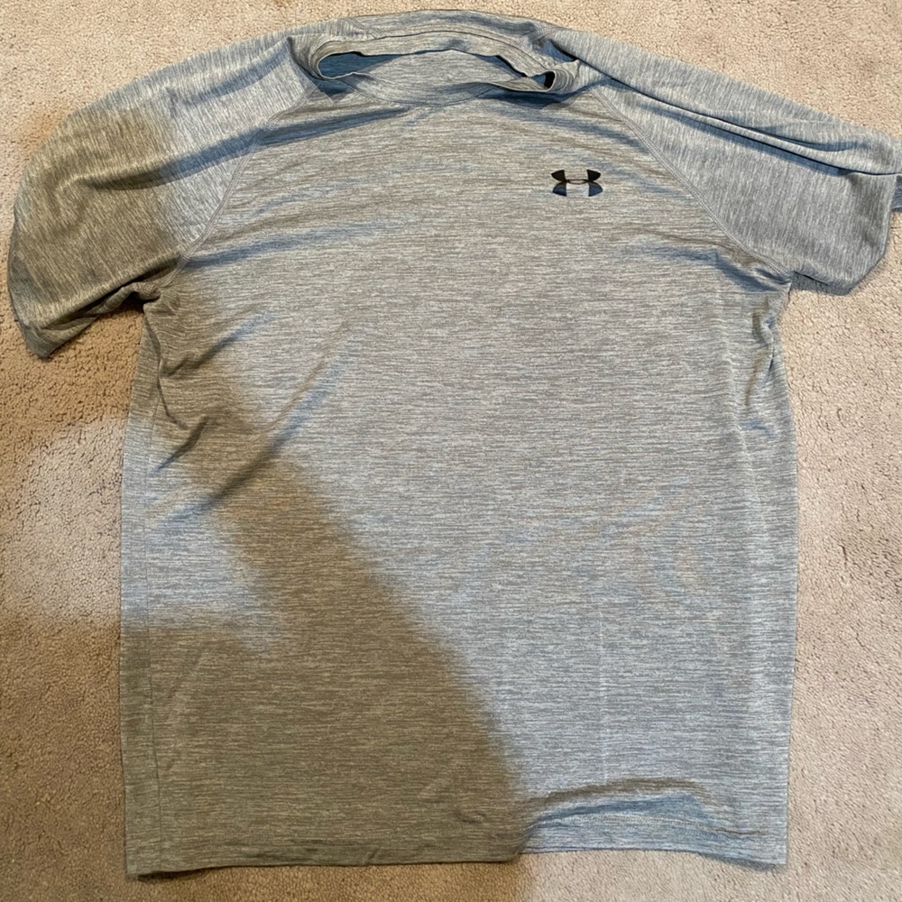 Under Armour tee